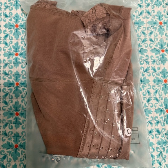 Women’s shape wear tummy control suit - Picture 7 of 8